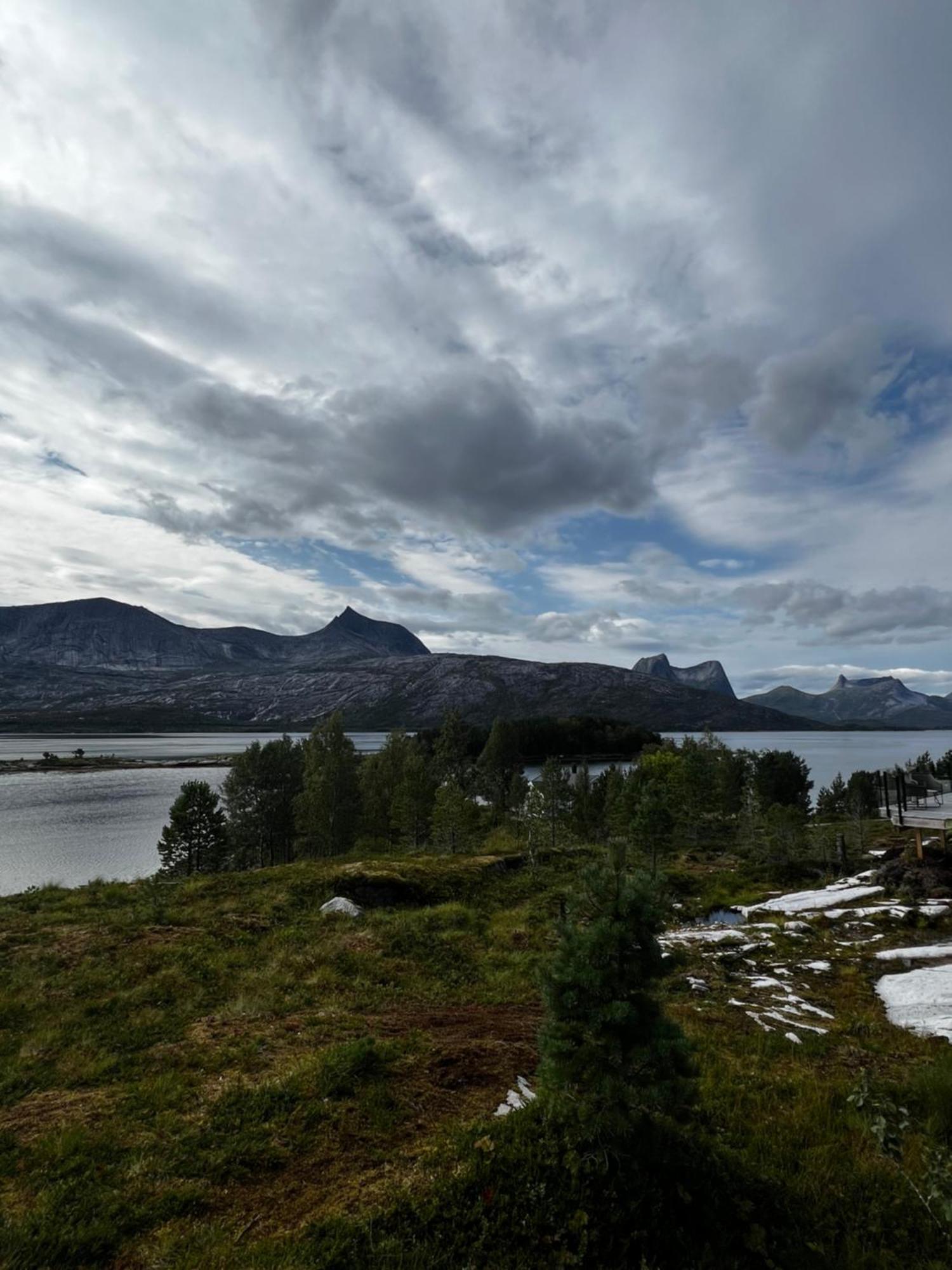 Efjord And Stetind Resort - Cabin Kulhorn Ballangen Extérieur photo